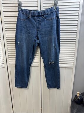 Judy Blue Ankle Crop Distressed Mid Blue Jeans